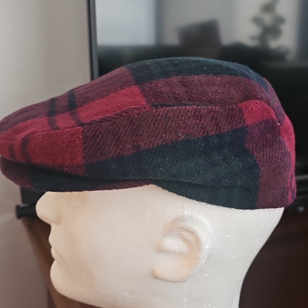 Vtg Wool Plaid Apple Jack Cap. Classic Red and Black Plaid Flat Cap - Picture 4 of 9